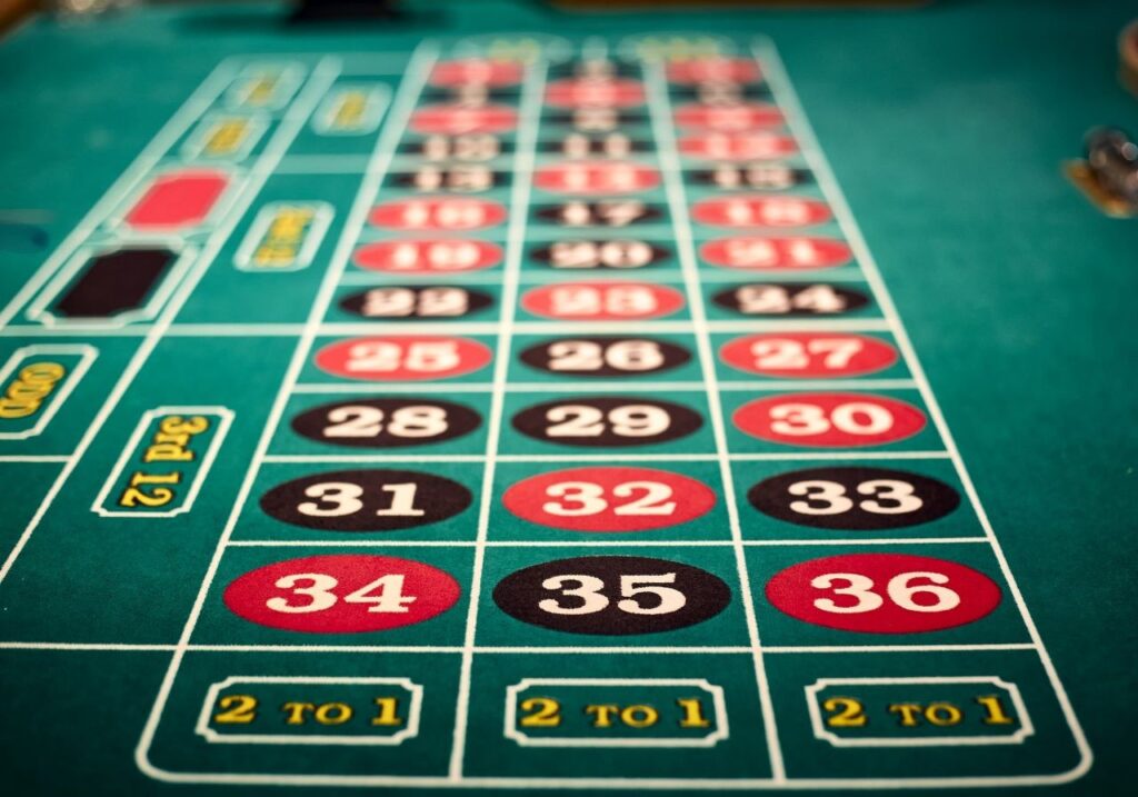 Roulette Side Bets in US Casinos Odds, Payout Tables, and House Edge Breakdown
